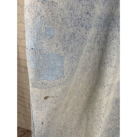 Levi Strauss Relaxed Fit 540 Distressed Wrinkle Free Light Wash Jeans (42x31.5) - Picture 12 of 16